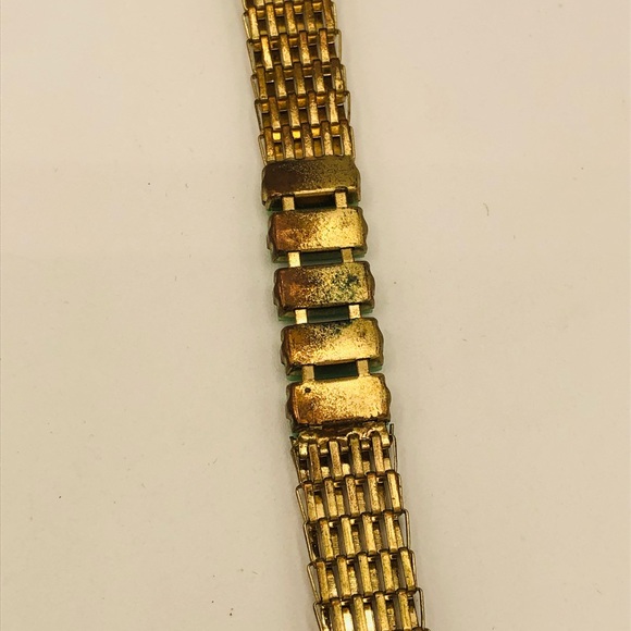 Vintage Mint Green and Gold Necklace - Picture 8 of 9